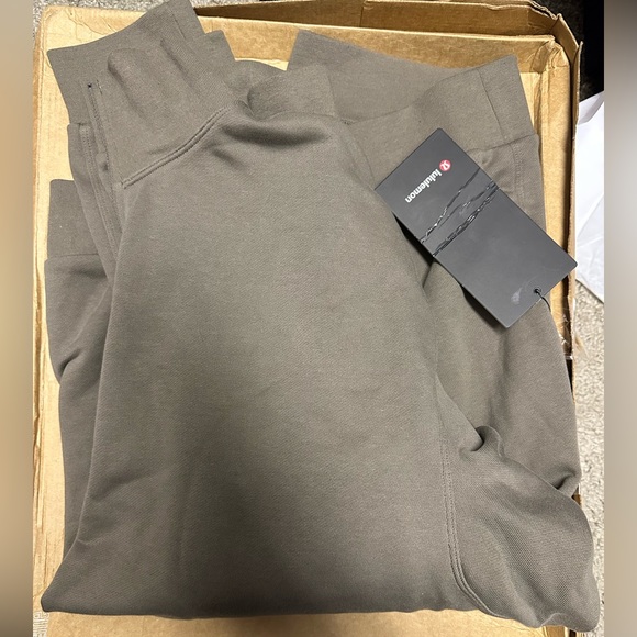 NWT!Mens Lululemon French Terry Oversized Half zip - Picture 7 of 8